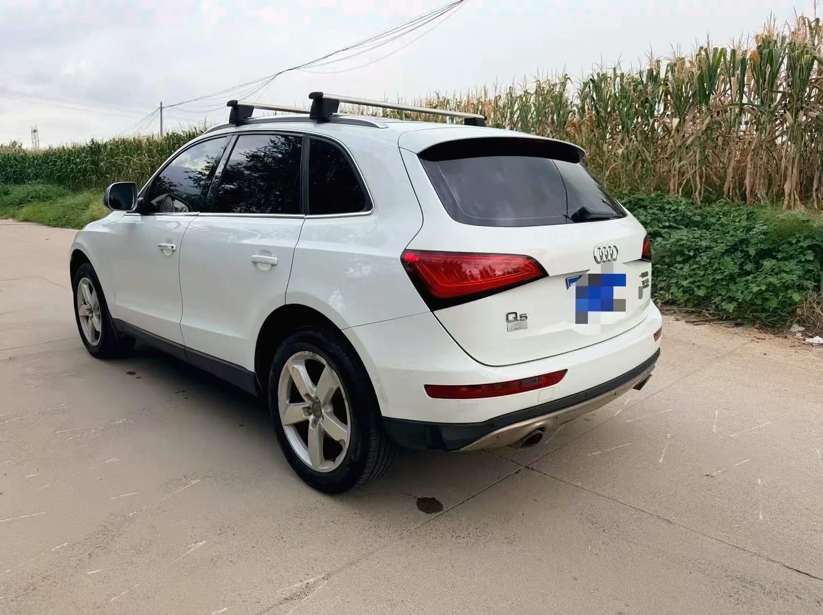 奥迪Q5 后面外观三