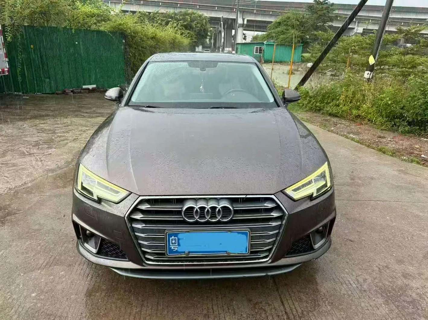 19年奥迪A4L 2.0T大天窗