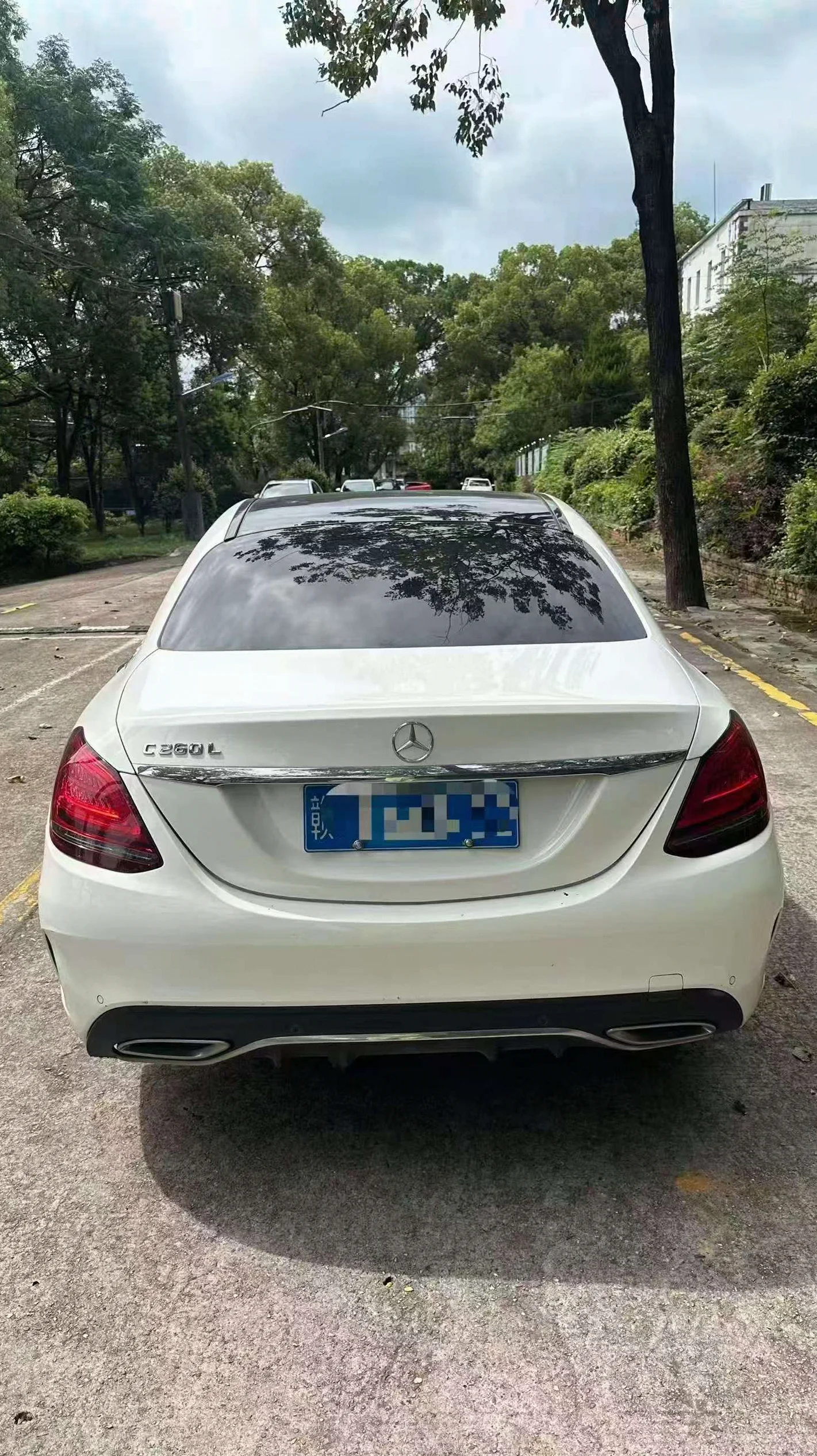 奔驰C 驾驶室