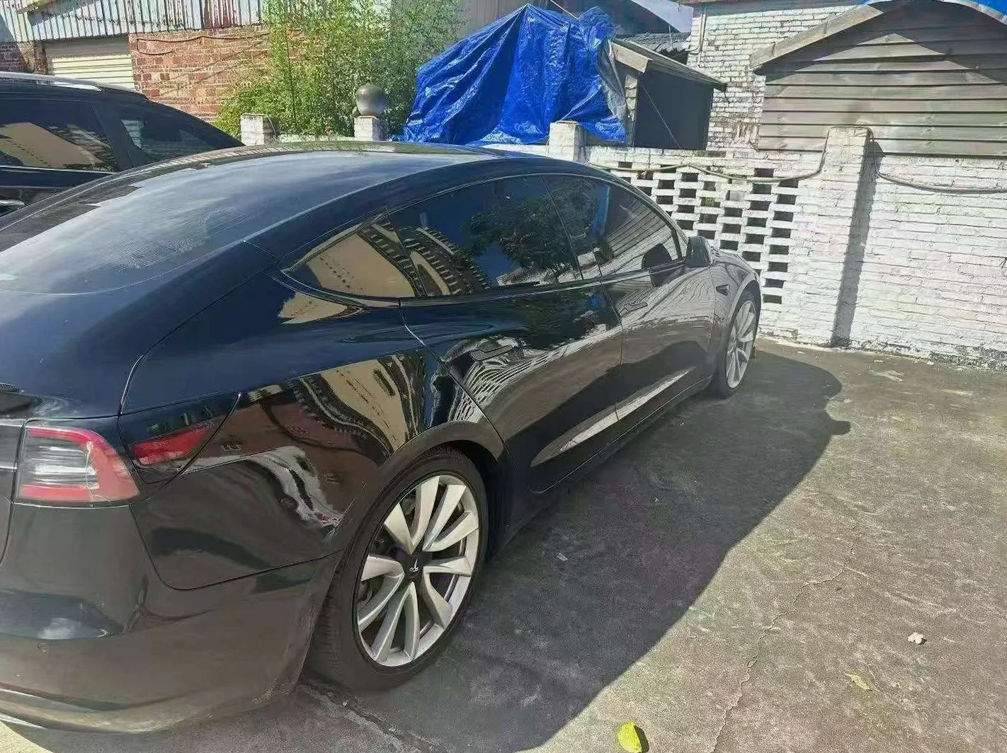 特斯拉MODEL 正面外观二