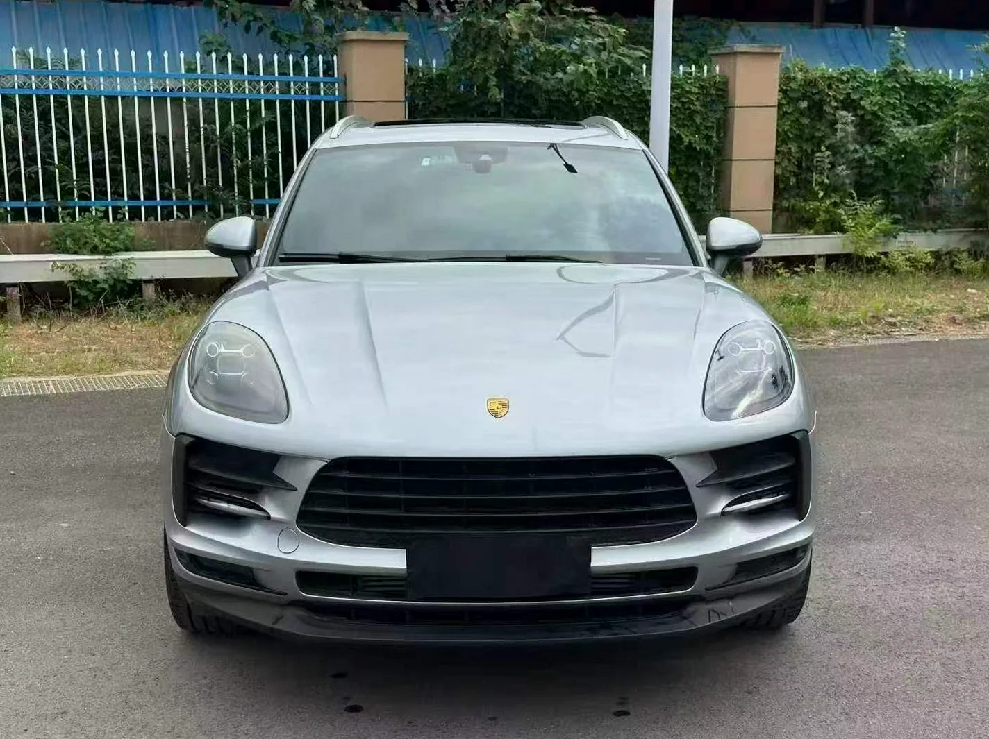 保时捷Macan 正面外观二