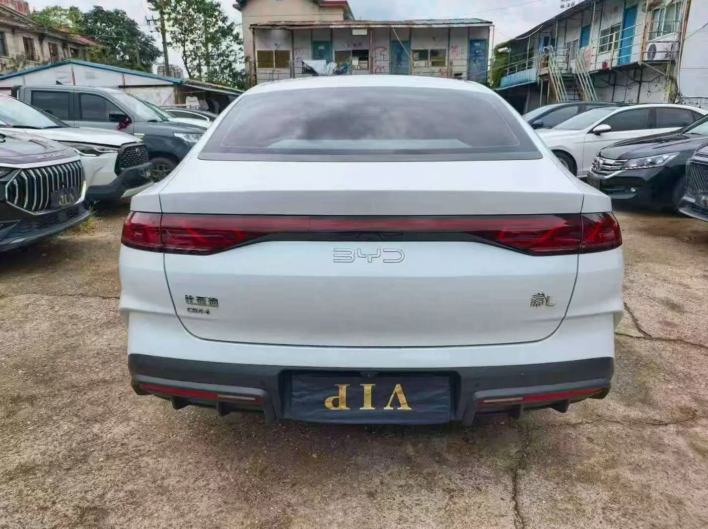 比亚迪秦 驾驶室