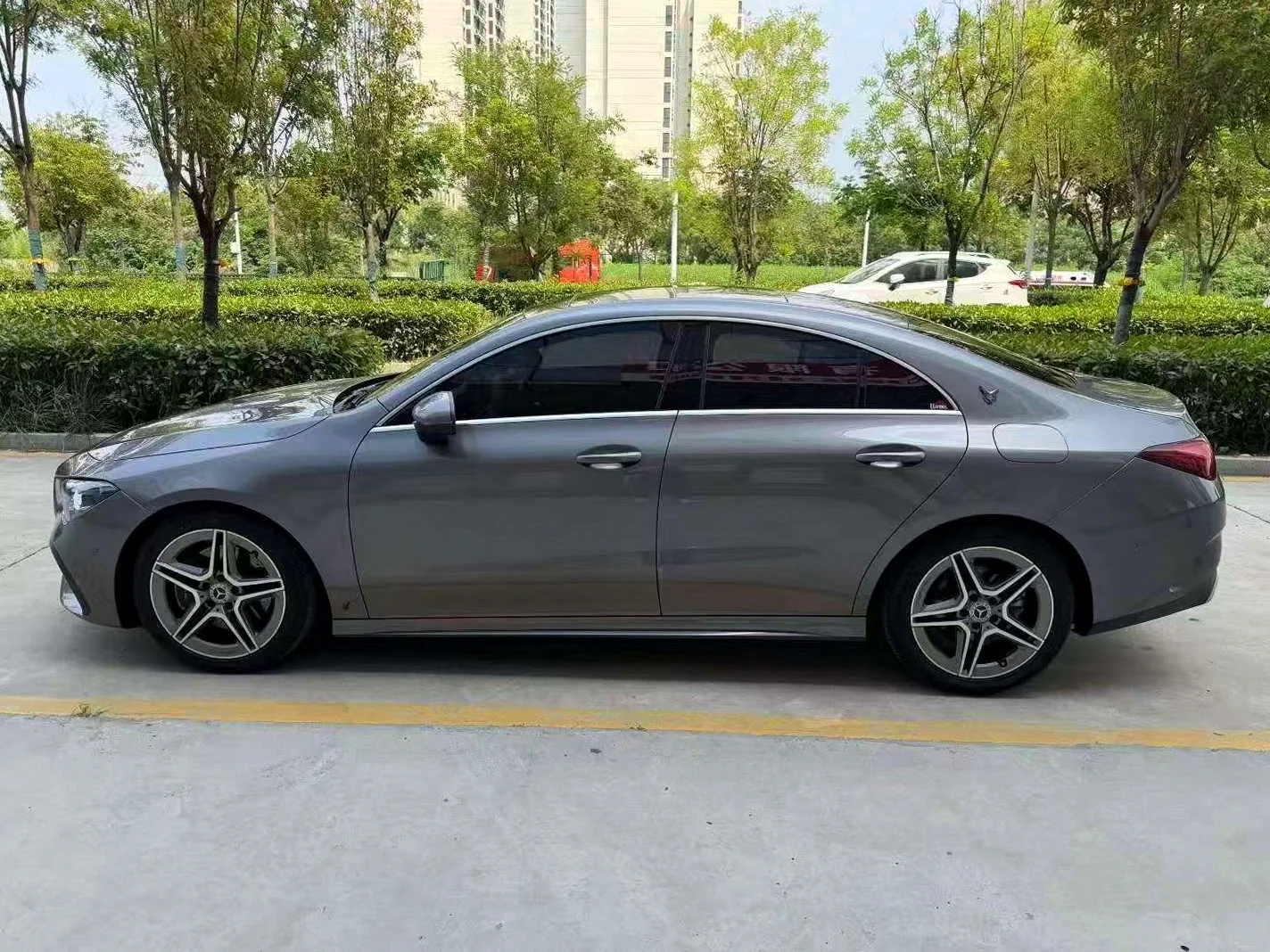奔驰CLA 后面外观三