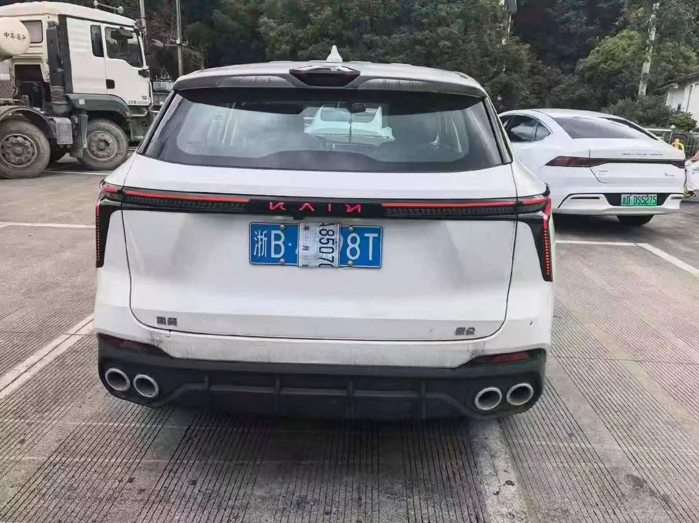 凯翼昆仑 后面外观一