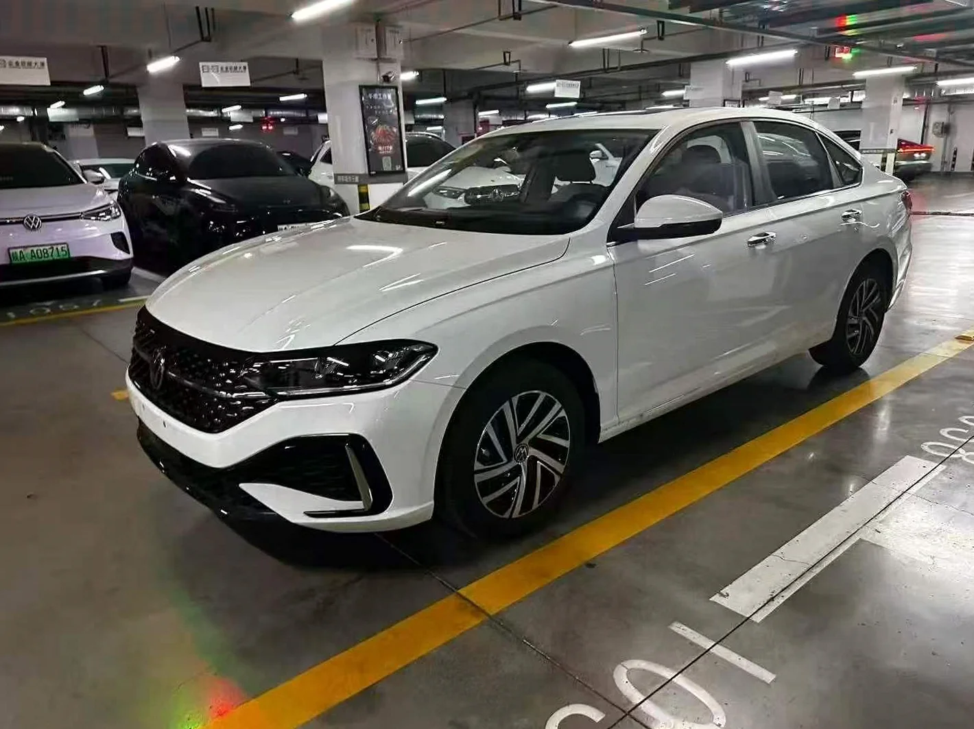 大众朗逸 正面外观三
