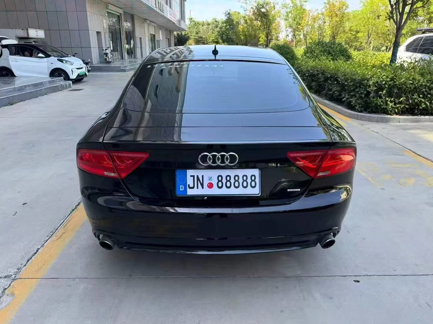 奥迪A7L 后面外观二