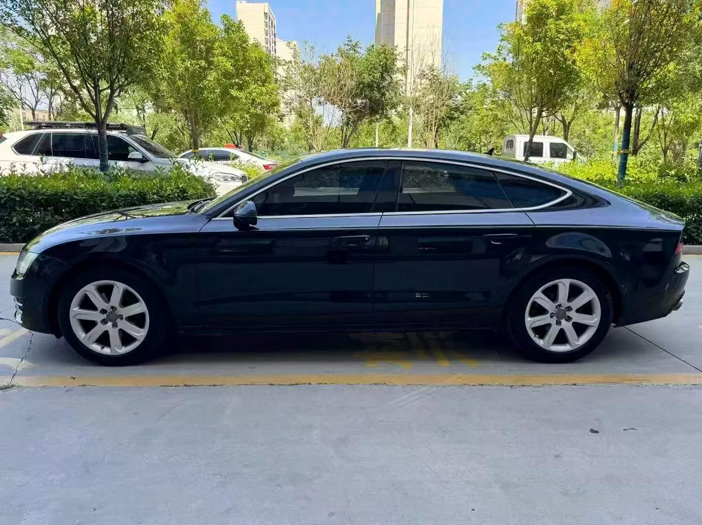 奥迪A7L 后面外观三