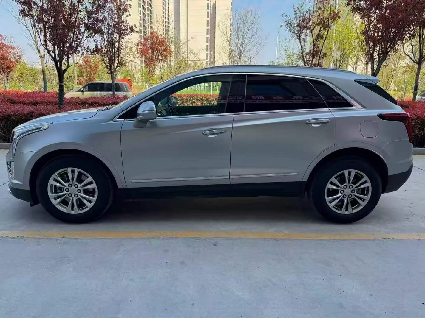 凯迪拉克XT5 后面外观三