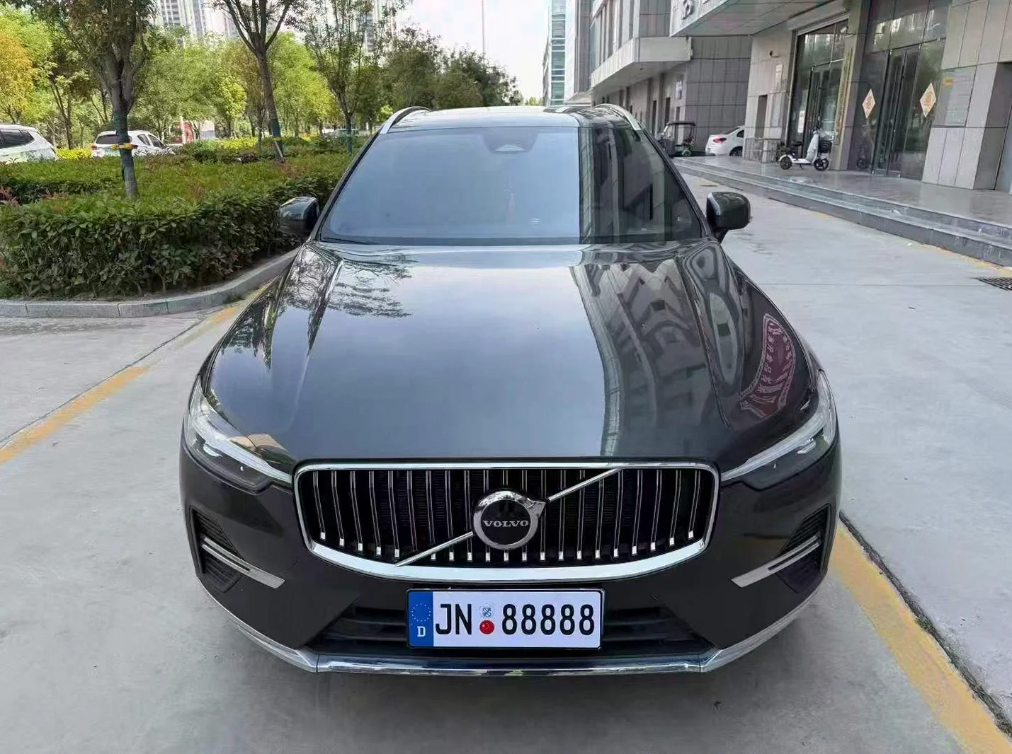 沃尔沃XC60 正面外观二