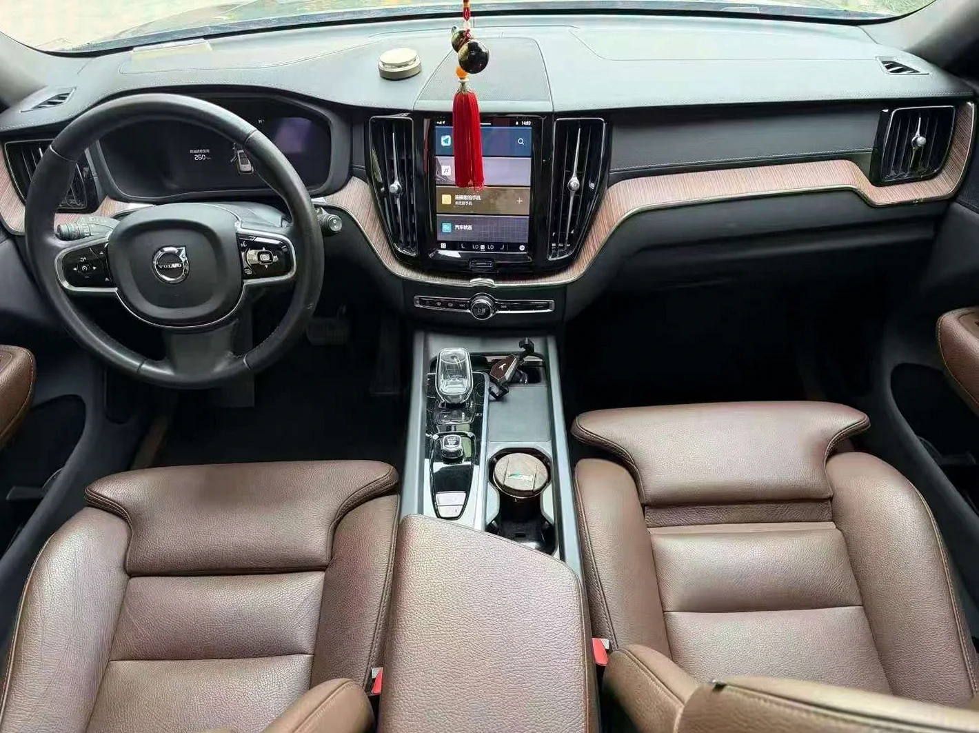 沃尔沃XC60 驾驶室