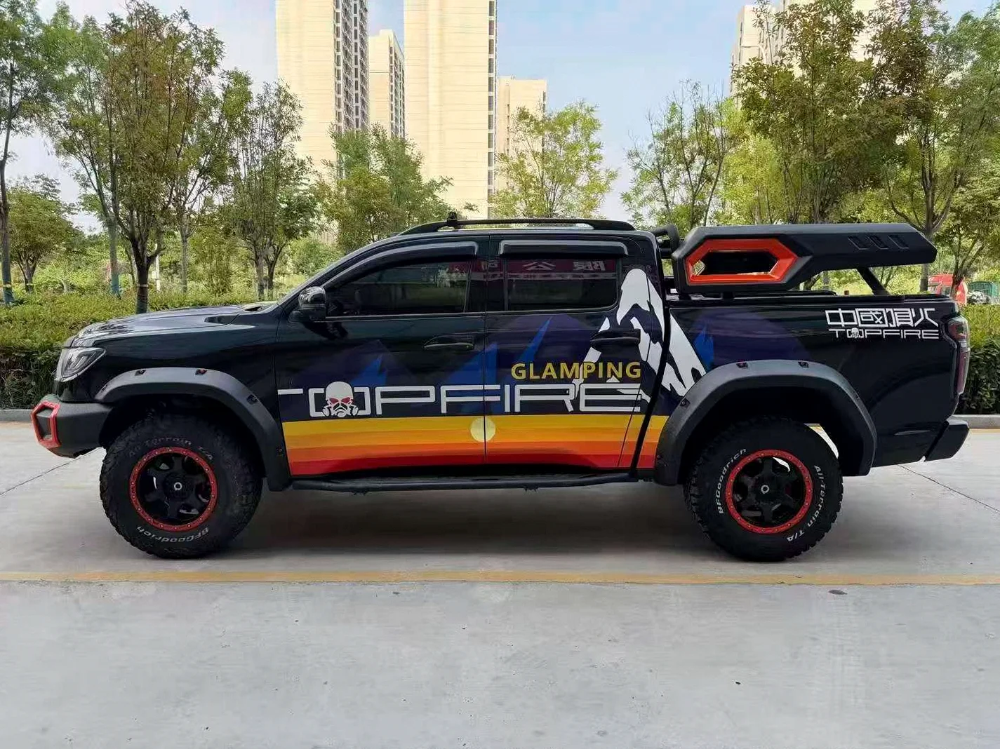 长城汽车300 后面外观三