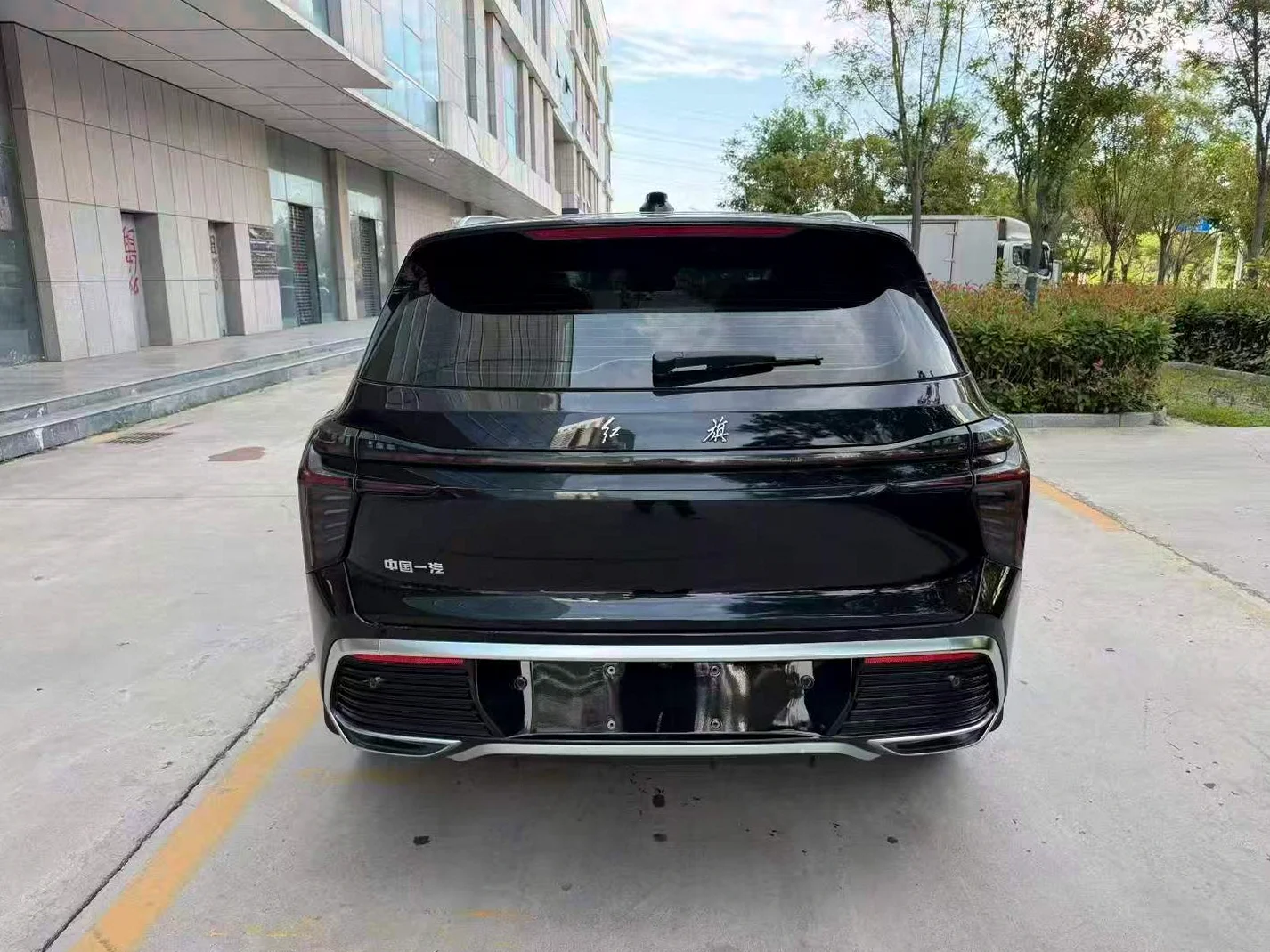 红旗HS3 后面外观二