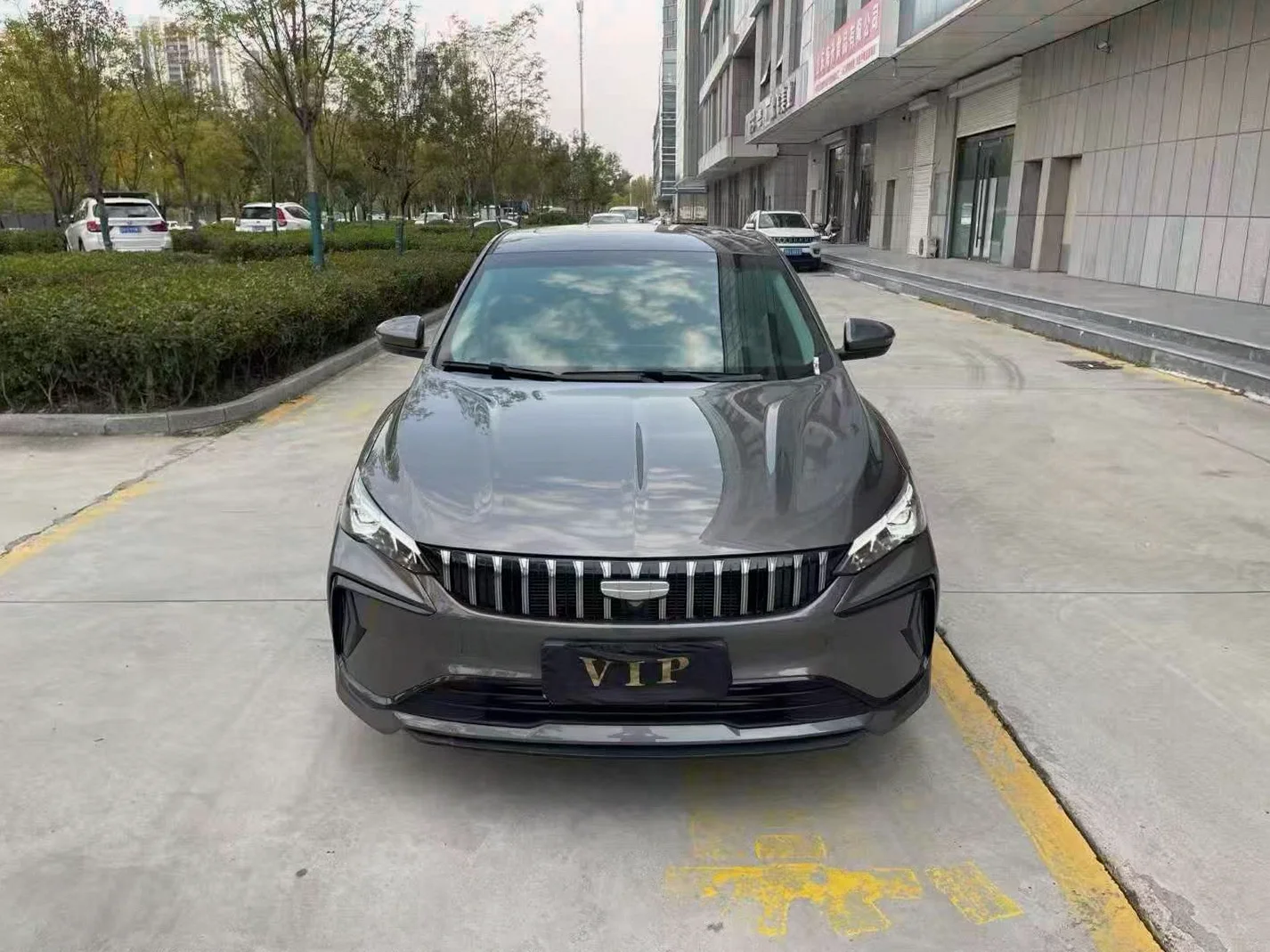 吉利缤瑞 正面外观二