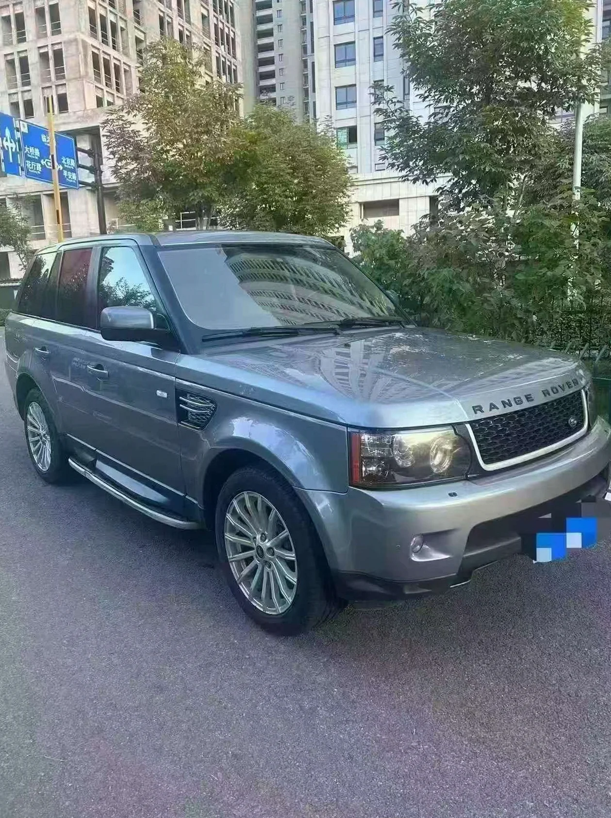 路虎揽胜运动 正面外观三
