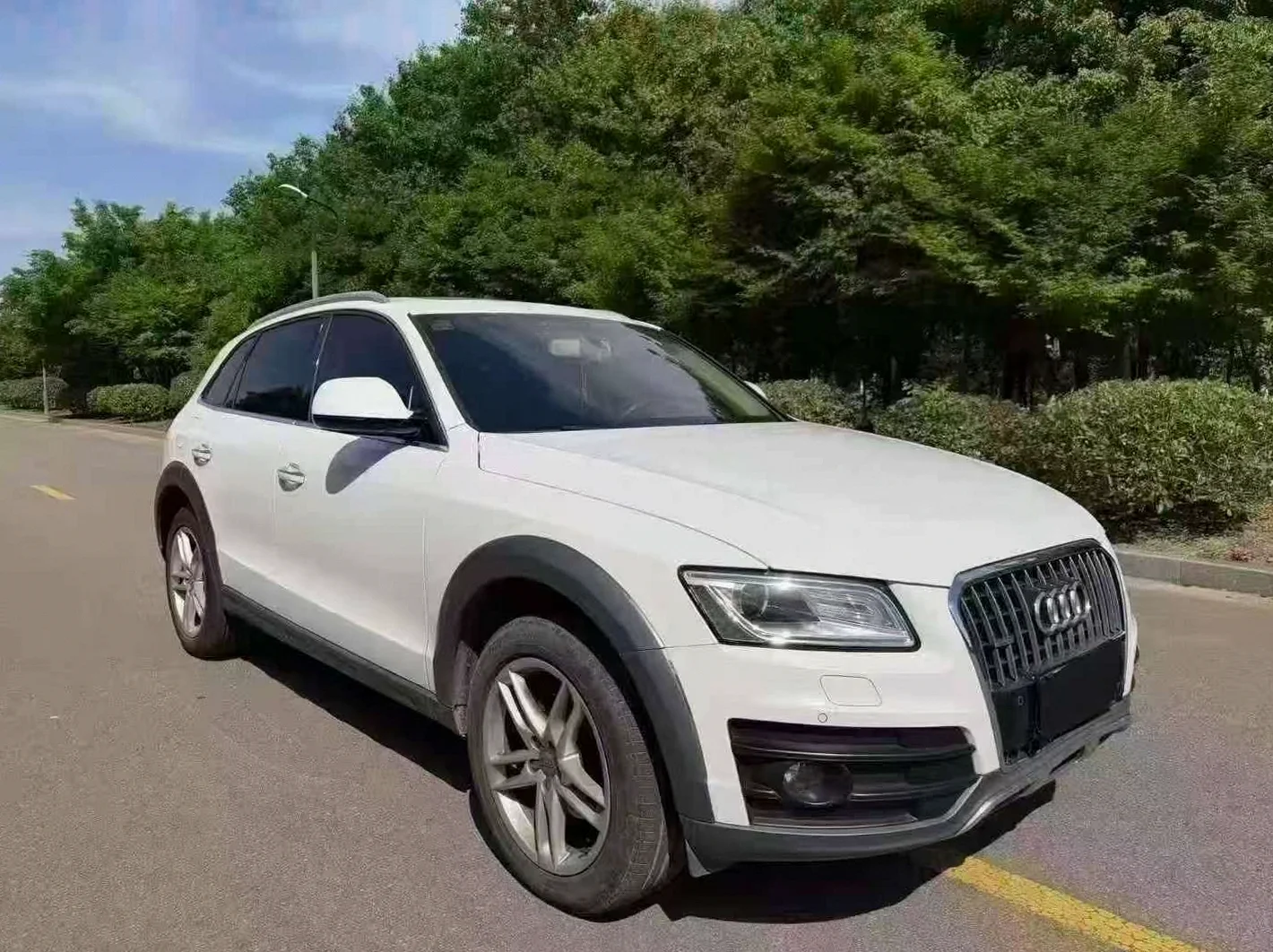 奥迪Q5 正面外观三