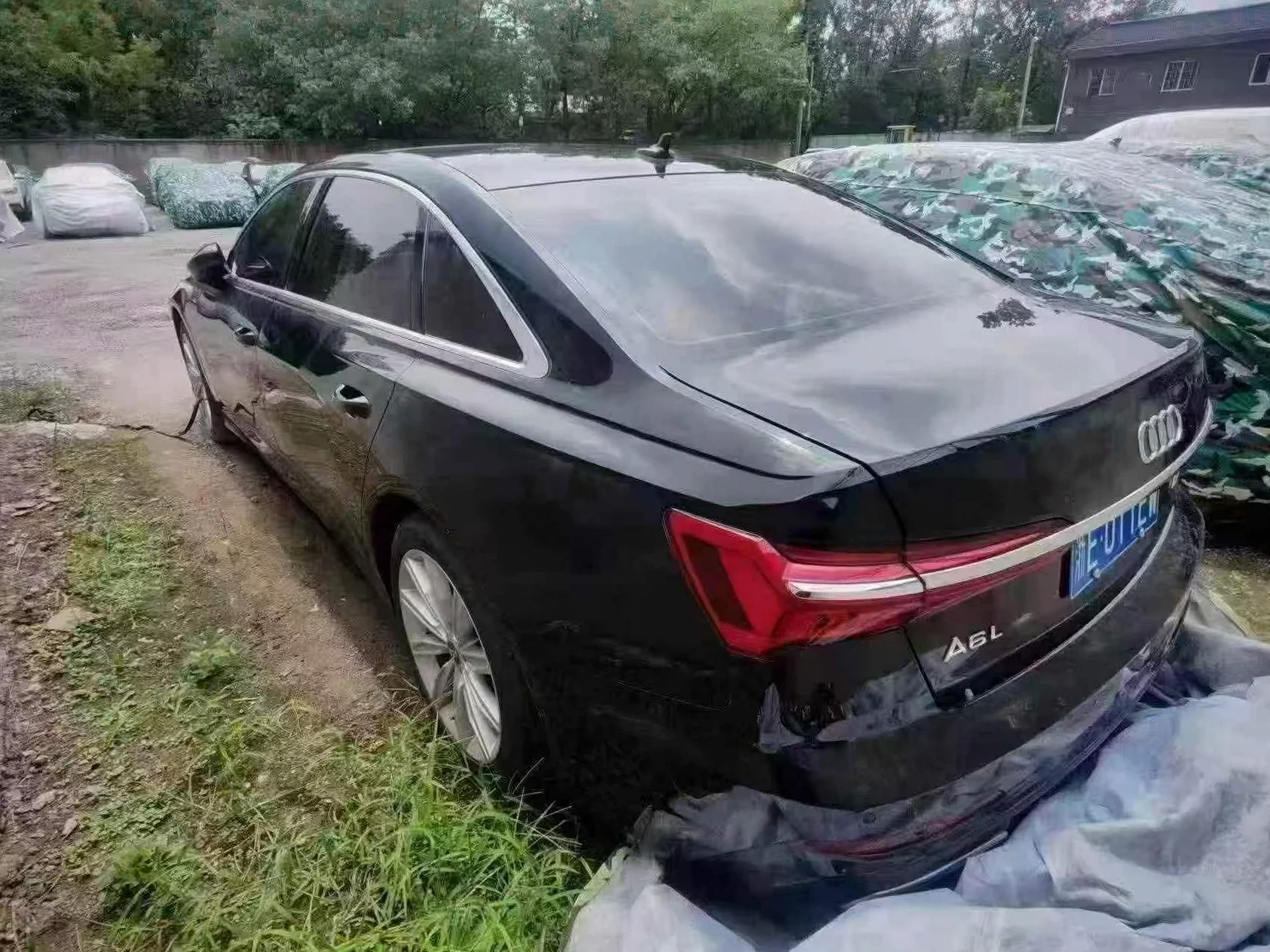 奥迪A6L 后面外观三