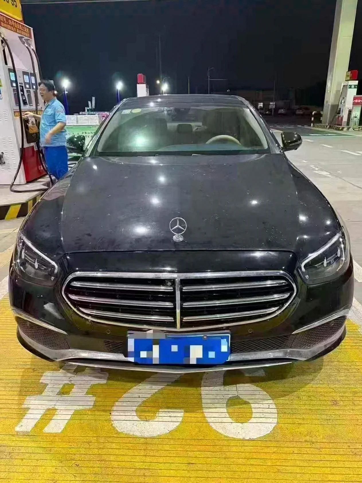 21年奔驰E300L豪华型