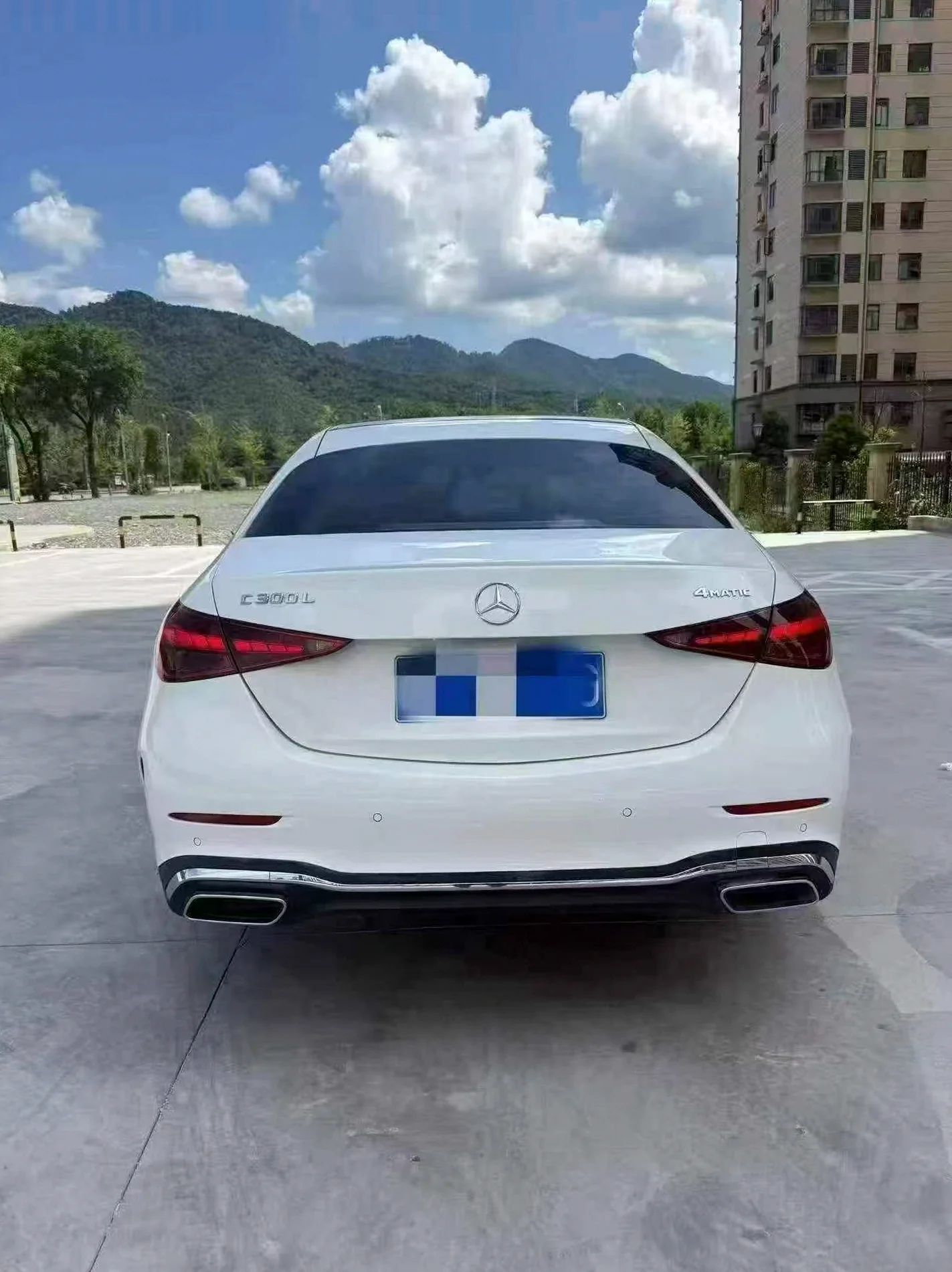 奔驰C 驾驶室