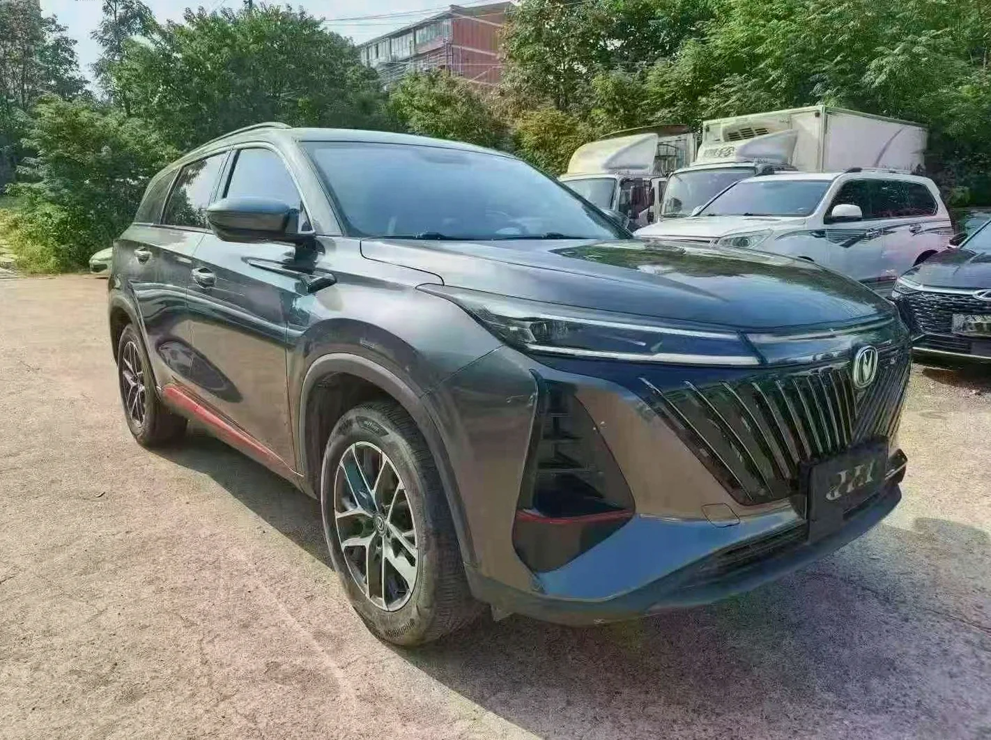 长安汽车CS75 正面外观三