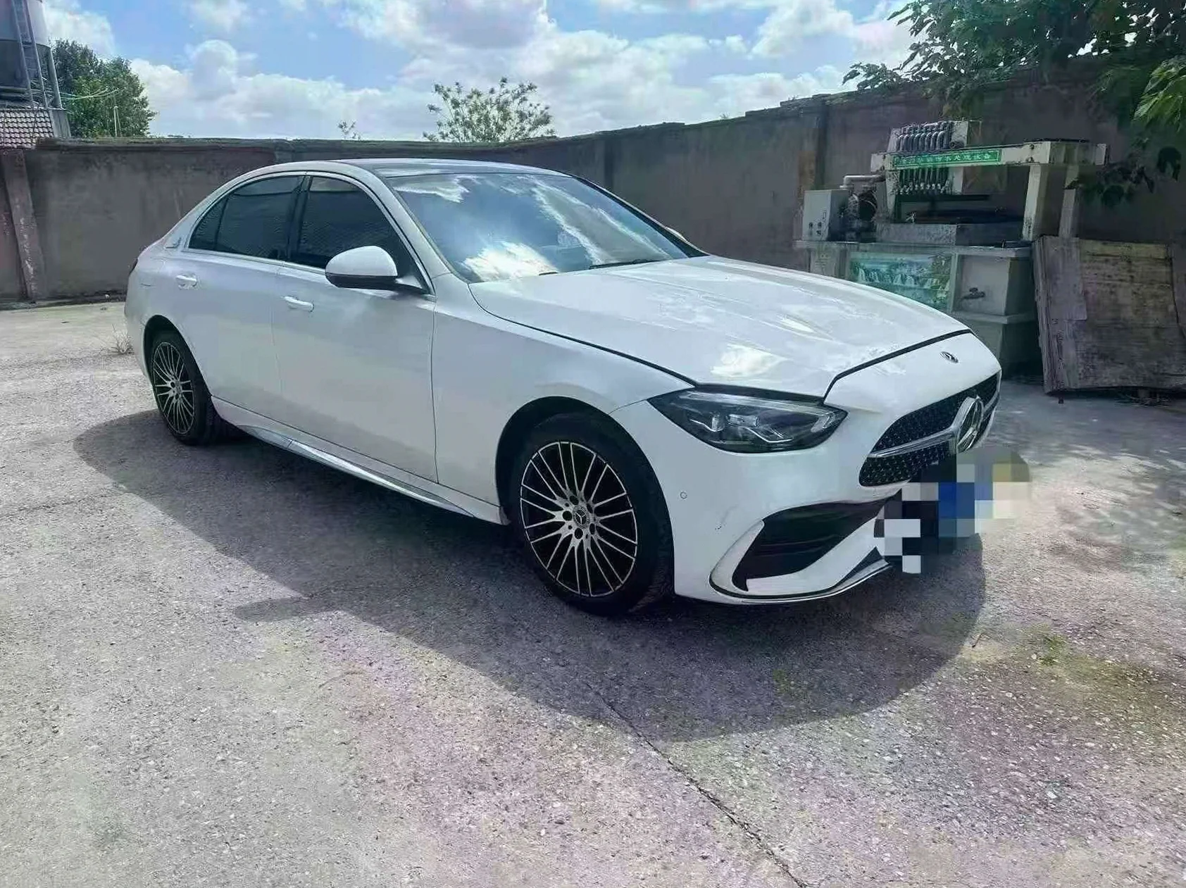 奔驰C 正面外观三