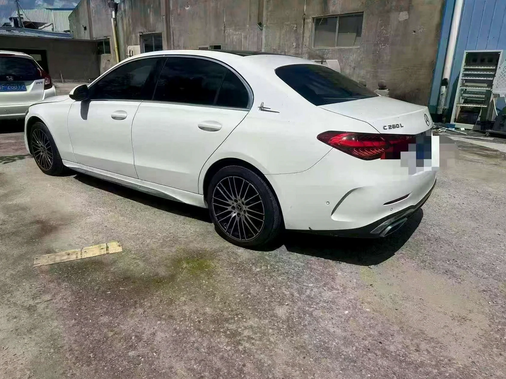 奔驰C 内饰后排