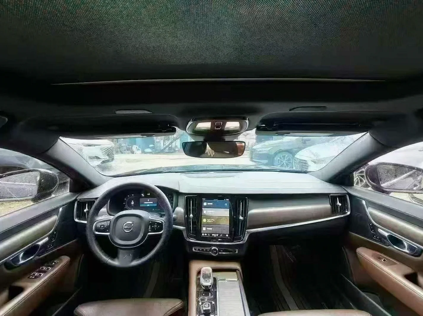 沃尔沃S90 后面外观二