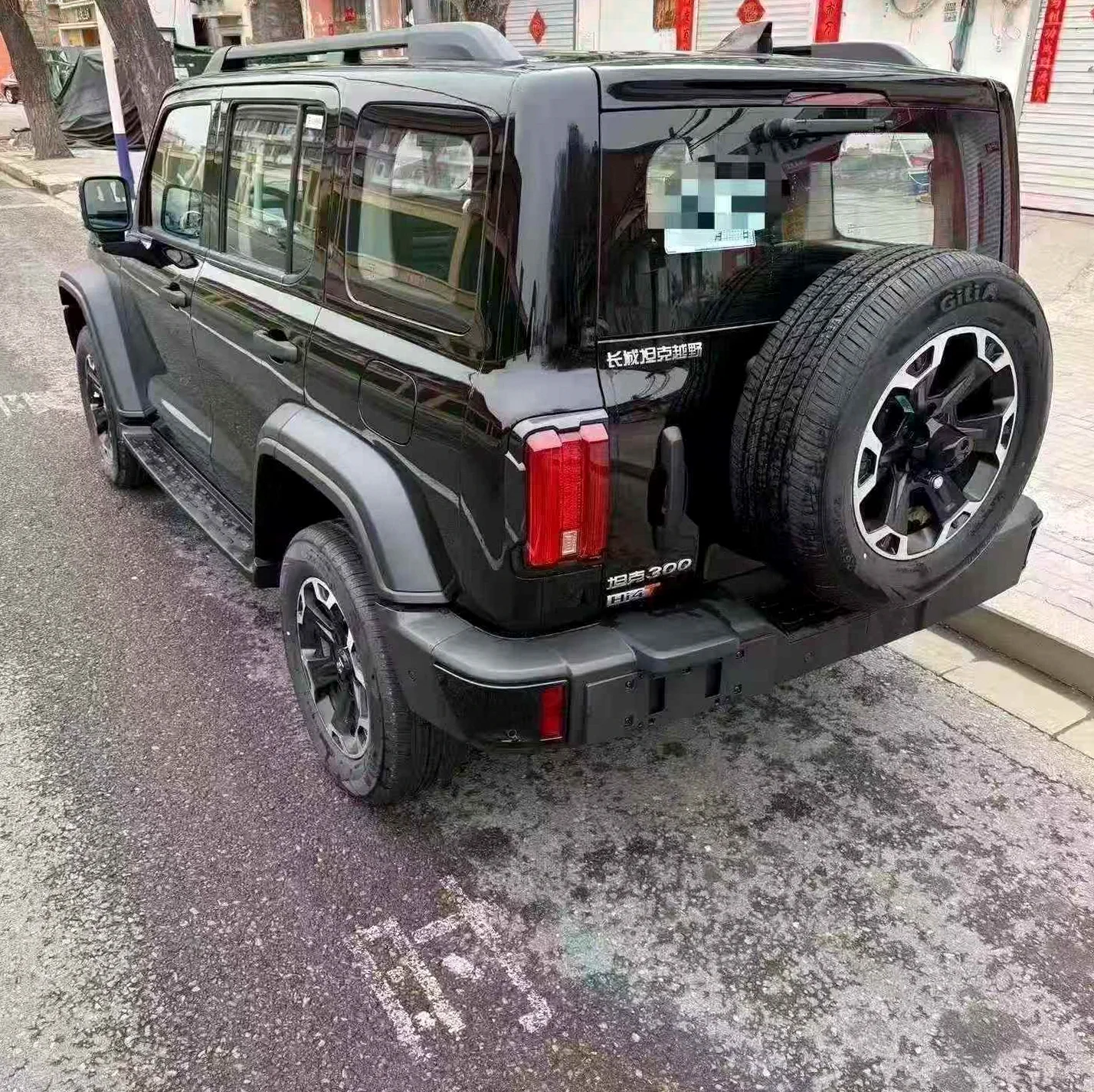 长城汽车300 后面外观三