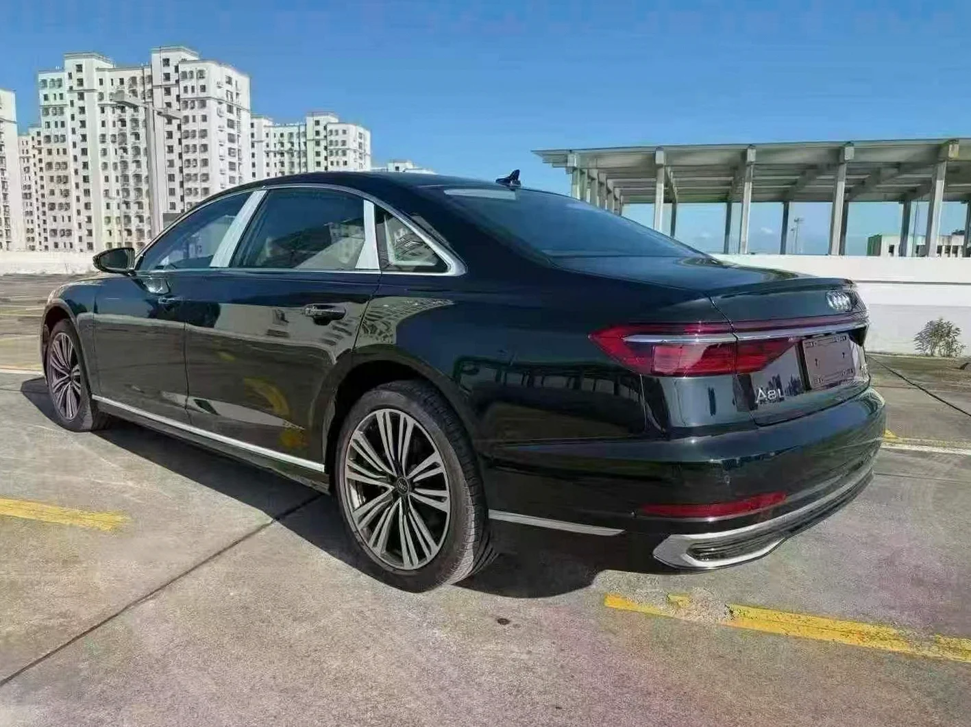 奥迪A8L 驾驶室