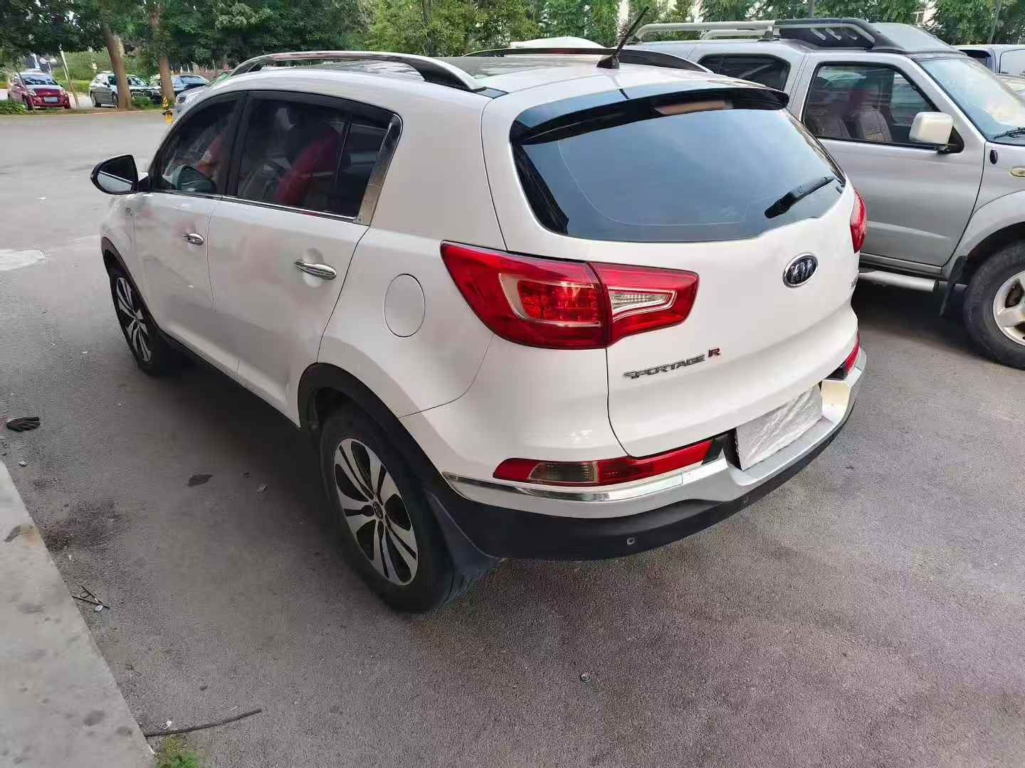 比亚迪宋PLUS 正面外观二